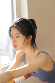 美女H动态图